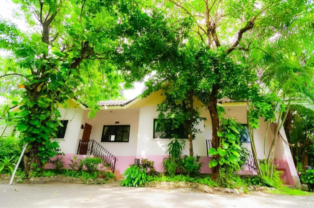 Chayada Garden House And Resort Nakhonratchasima Zewnętrze zdjęcie